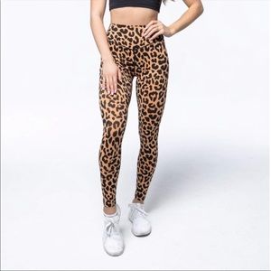 Balance athletica cheetah print leggings